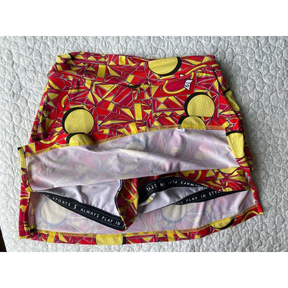 Golf Bella Angle Shot Straight Skort Red Yellow Size Small